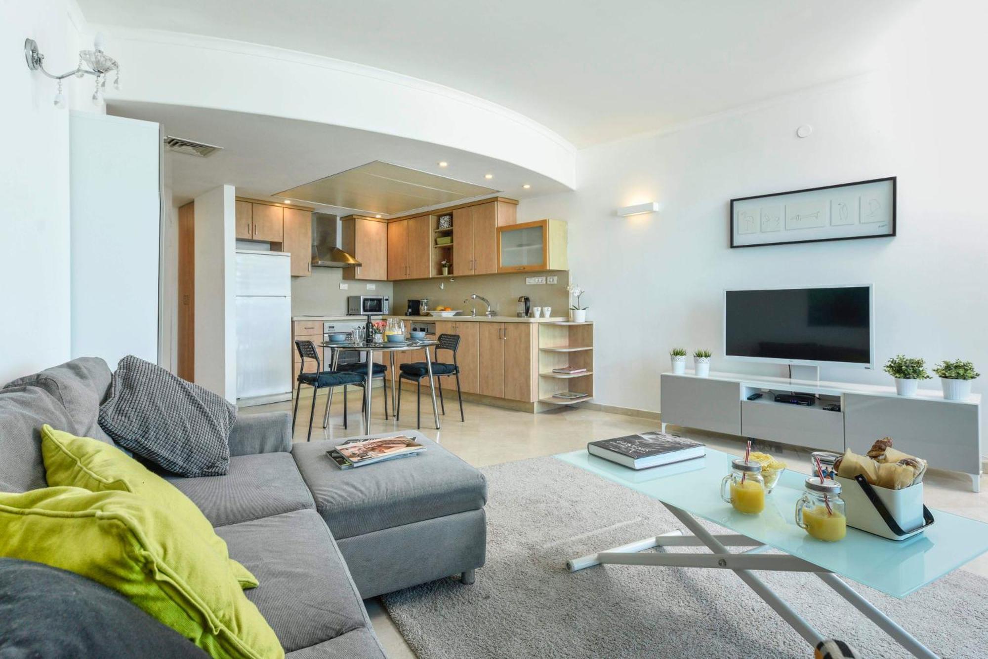 Superb Beachfront Apartments With Shelter By Sea N' Rent Tel-Aviv Kültér fotó