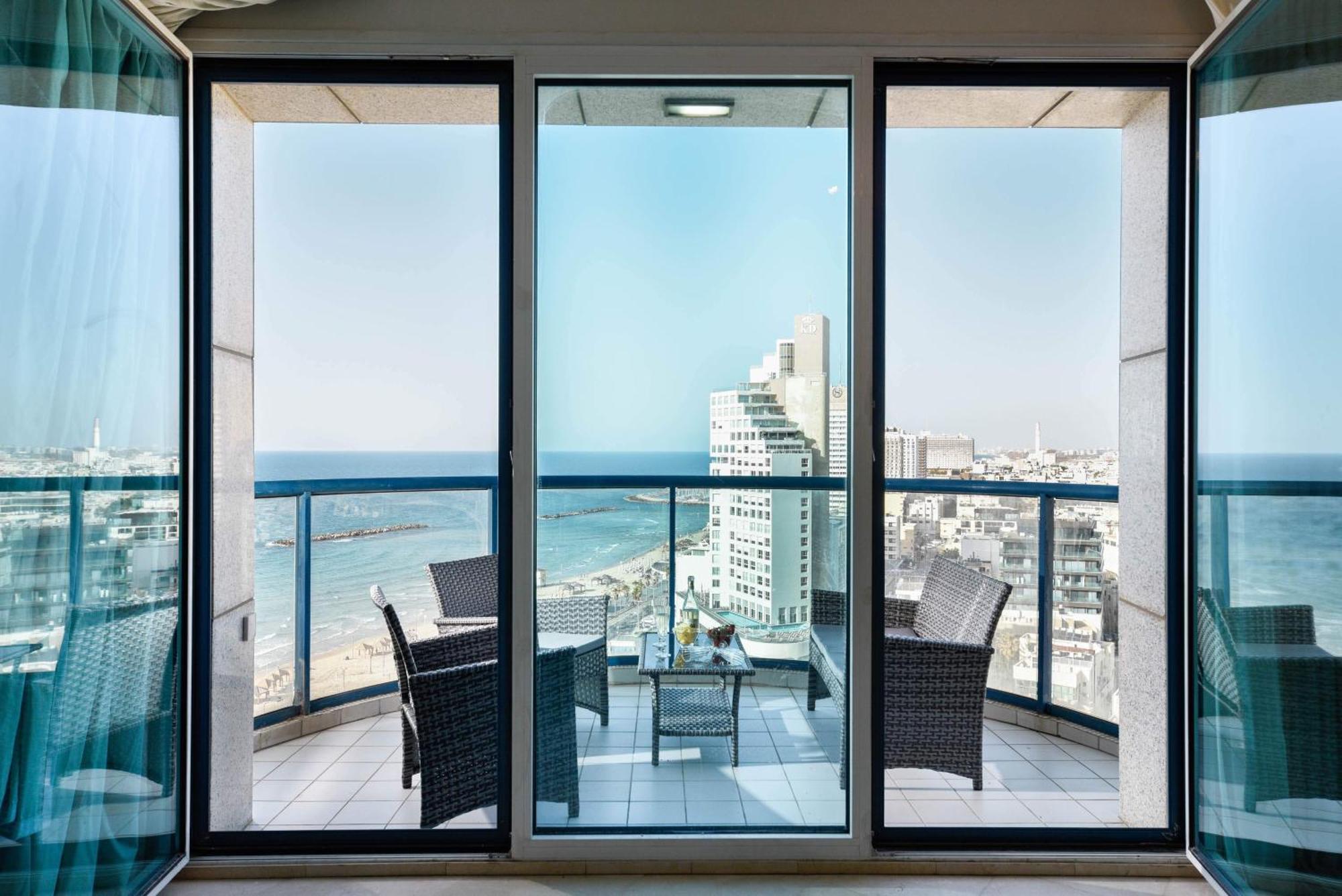 Superb Beachfront Apartments With Shelter By Sea N' Rent Tel-Aviv Kültér fotó